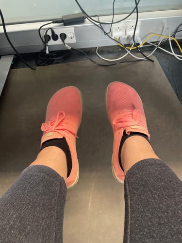 Customer photo review of Vaistoa Iloa -paljasjalkatennarit