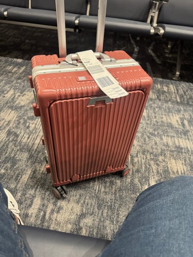 Louis L. review of Carry-On: All-in-One image 1 out of 2