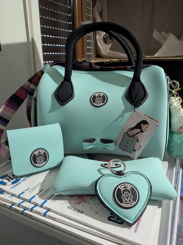 undefined review of Portafoglio (Tiffany) image 1 out of 1