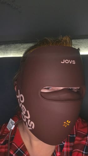 Customer photo review of JOVS LED Anti-Aging Neck & Chest Mask