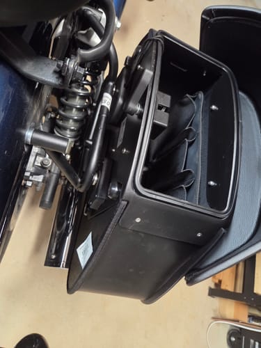 Customer photo review of 28L - Pantheon Medium Quick Mount Royal Enfield Super Meteor 650 Motorcycle Saddlebags