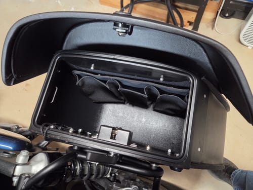 Customer photo review of 28L - Pantheon Medium Quick Mount Royal Enfield Super Meteor 650 Motorcycle Saddlebags