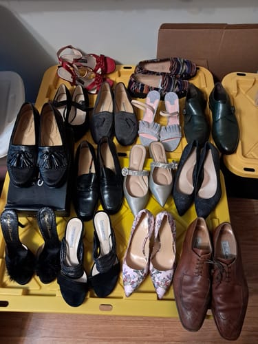 Customer photo review of Secondhand Mixed Gender Formal Shoes