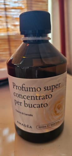 Customer photo review of Profumo Super Concentrato per Bucato Cotone di Camelia