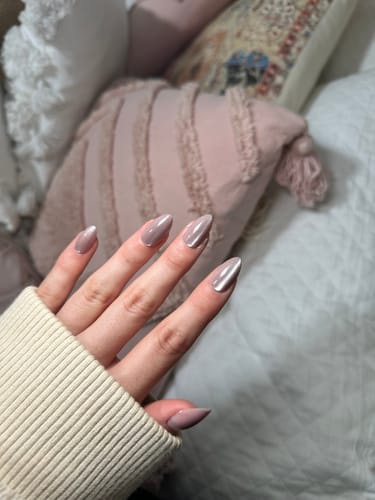 Customer photo review of Salon-Quality GelTech™ Press-On Nails
