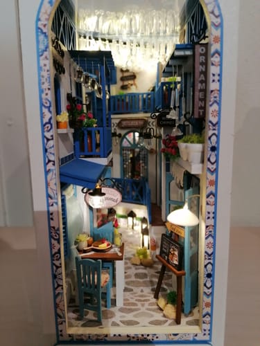 Customer photo review of Sea Breeze DIY Book Nook Kit