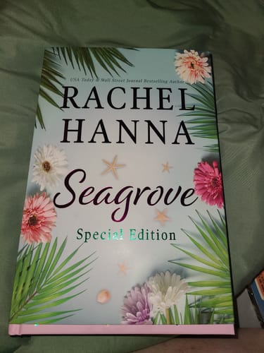 Customer photo review of Seagrove Special Edition Hardcover (REAL AUTHOR SIGNATURE)