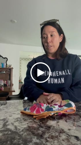 Customer video review of Fields Of Flowers Microfiber Towel