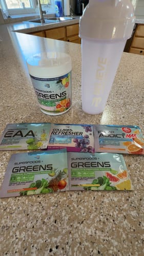 Customer photo review of Superfoods + Greens