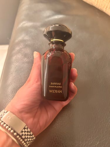 Recensione con foto di un cliente su Baniyas Extrait de parfum Widian