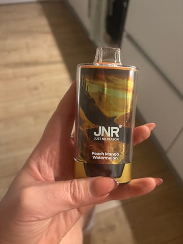 E. review of JNR - Falcon Pro - 28000 Bouffées - 2% de nicotine - Puff Jetable / Vape Disposable image 1 out of 1