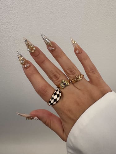 Customer photo review of Royalty