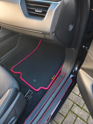 Customer photo review of Auto Fußmatten nach Maß - Vorne