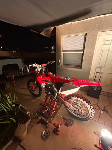 Customer photo review of Custom Seat Cover: 2006 Honda CRF 450R