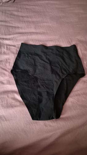 Customer photo review of Postpartum Confidence Bundle