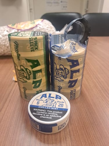 Customer photo review of Mountain Wintergreen Nicotine Pouches