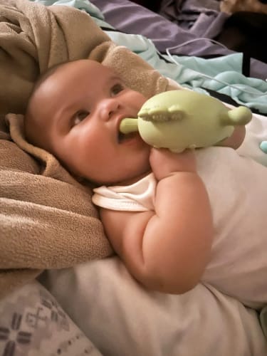 Customer photo review of ChewBuddy - Sanfter Beißschutz & Zahnungshilfe für Babys