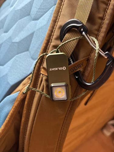 Customer photo review of Olight Oclip Steingrau Oliv