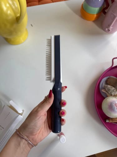 Customer photo review of SilkyBrush - Die innovative Haarbürste, die sich selbst reinigt