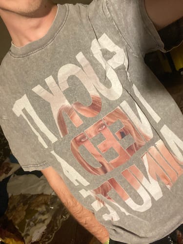 Márton L. review of Tate McRae Print Round Neck T-shirt image 1 out of 1