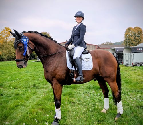 Customer photo review of Strotonin Horse Support