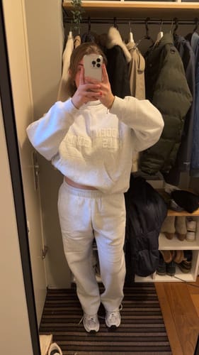 Customer photo review of GATED COMMUNITY STRAIGHT LEG SWEATPANTS LIGHT GREY