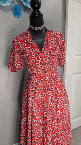 Customer photo review of nuuly Women's Rental Retirees Wholesale Dresses