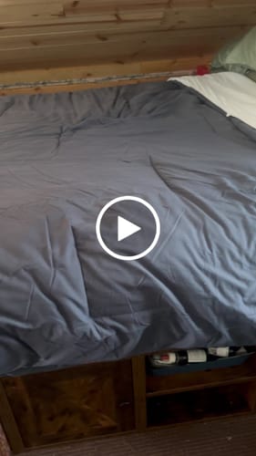 Customer video review of Temperature Control Dual-Layer Comforter