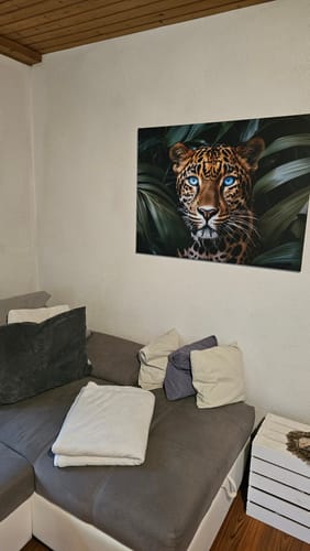 Customer photo review of Leinwandbild | Leopard mit blauen Augen | Querformat