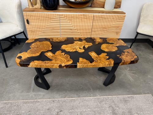 Customer photo review of Bench Legs 117/130 Uzar 16" H for Live Edge Table Top, DIY Projects