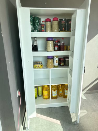 Customer photo review of Rani JE103 Çok Amaçlı Dolap Tekerlekli İki Kapaklı Kiler Erzak Mutfak Dolabı Beyaz