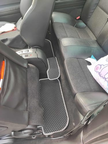 Customer photo review of Dywaniki samochodowe na zamówienie - Przód i tył