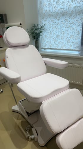 Customer photo review of Sillon Electric Cosmetic Chair Classic 3 Motors White