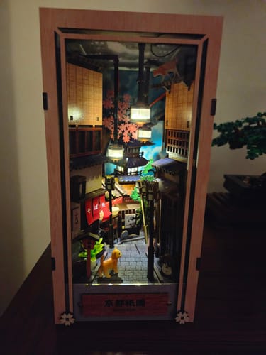 Customer photo review of Kyoto Gion Book Nook Kit
