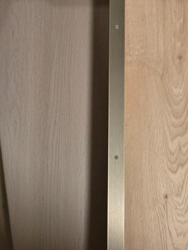 Kundeanmeldelse med bilde av Nordic Oak kontaktplast