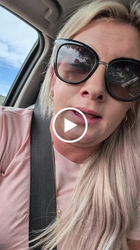 Customer video review of 22 Inch Tape Hair Extensions