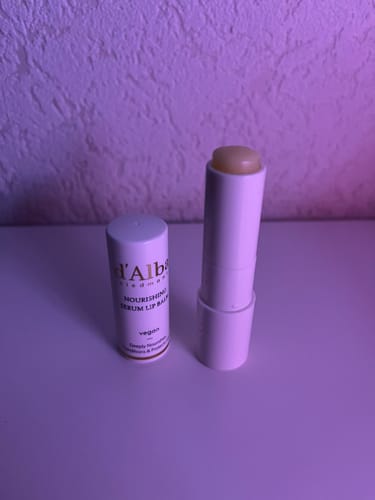 Customer photo review of d'Alba - Baume à lèvres sérum nourrissant à la truffe blanche - 3,6g