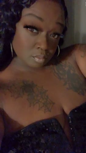 Customer photo review of Mayde Beauty Bloom Bundle Weave - WET & CURLY 001 30"/36"