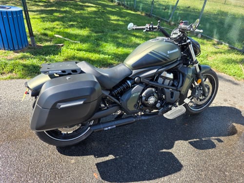 Customer photo review of 40L - Lamellar Raven Extra Large Kawasaki Vulcan S VN650 Matte Motorcycle Hard Saddlebags
