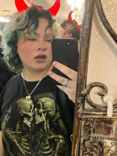 Customer photo review of LUCKY SEVEN DICE PENDANT