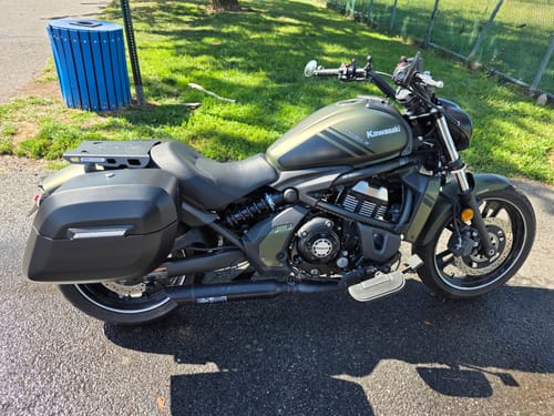 Customer photo review of 40L - Lamellar Raven Extra Large Kawasaki Vulcan S VN650 Matte Motorcycle Hard Saddlebags