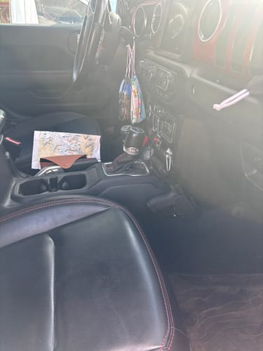 Customer photo review of Gladiator JT Universal Accessory Mount