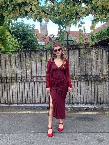 Romany M. review of BAMBOO SIDE SLIT SKIRT BURGUNDY image 1 out of 2