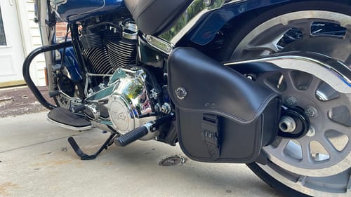 Customer photo review of 3L - Digilock Motorcycle Swingarm Bag for Harley Softail