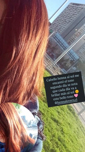 Reseña con foto de un cliente sobre Tinte 100% Natural Hamsa Herbal (Tono Castaño)