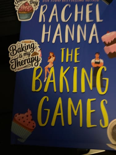 Customer photo review of SPECIAL EDITION The Baking Games Hardcover with Sprayed Edges (REAL AUTHOR SIGNATURE)
