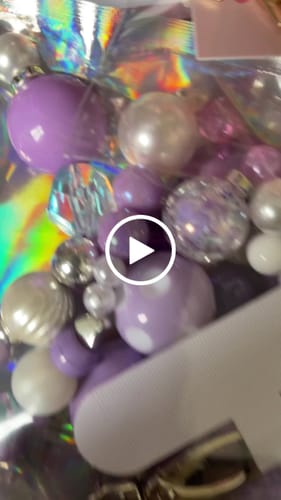 Customer video review of Portachiavi Lungo da collo di perle fatto a mano 💜 Lilla
