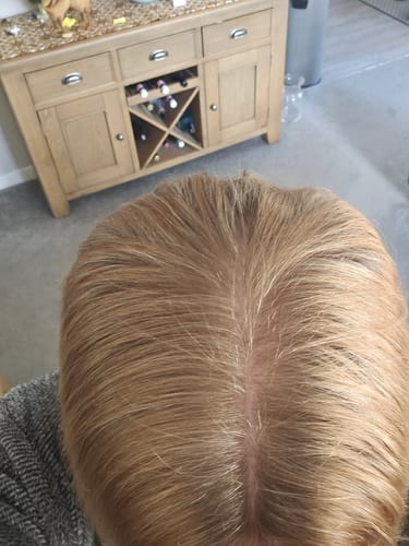 Customer photo review of Instant Dye Shampoo