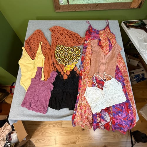 Customer photo review of Free People Women's Secondhand Wholesale Clothing