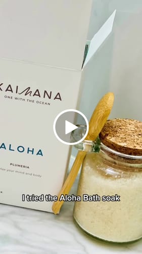 Customer video review of Aloha Bath Soak